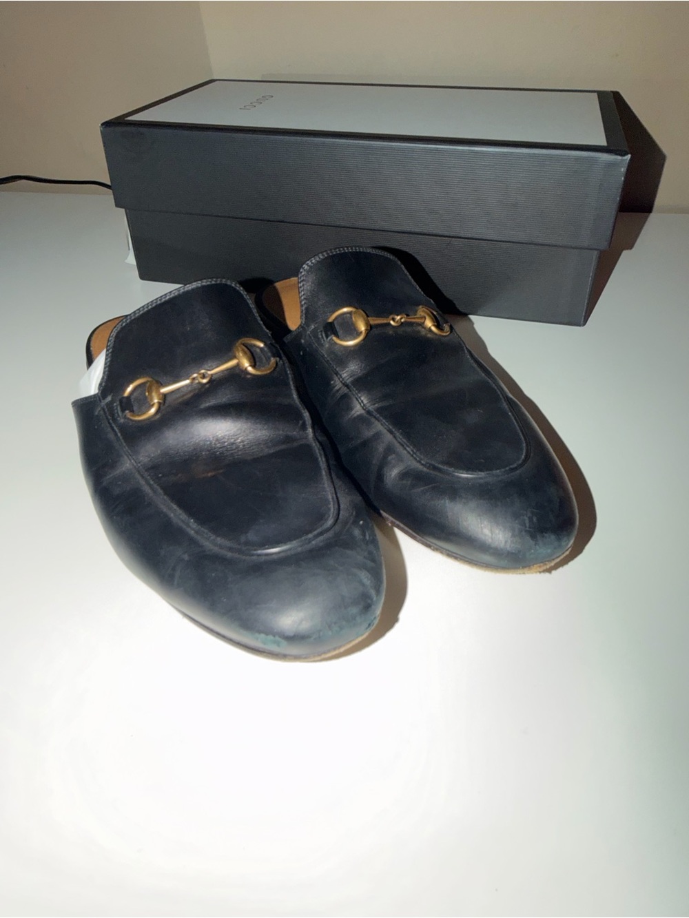 Gucci Black Leather Horsebit Backless Loafers with Gold Hardware - Picture 3 of 6